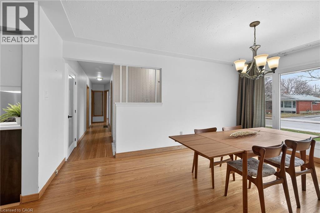 19 BURFIELD Avenue - 7