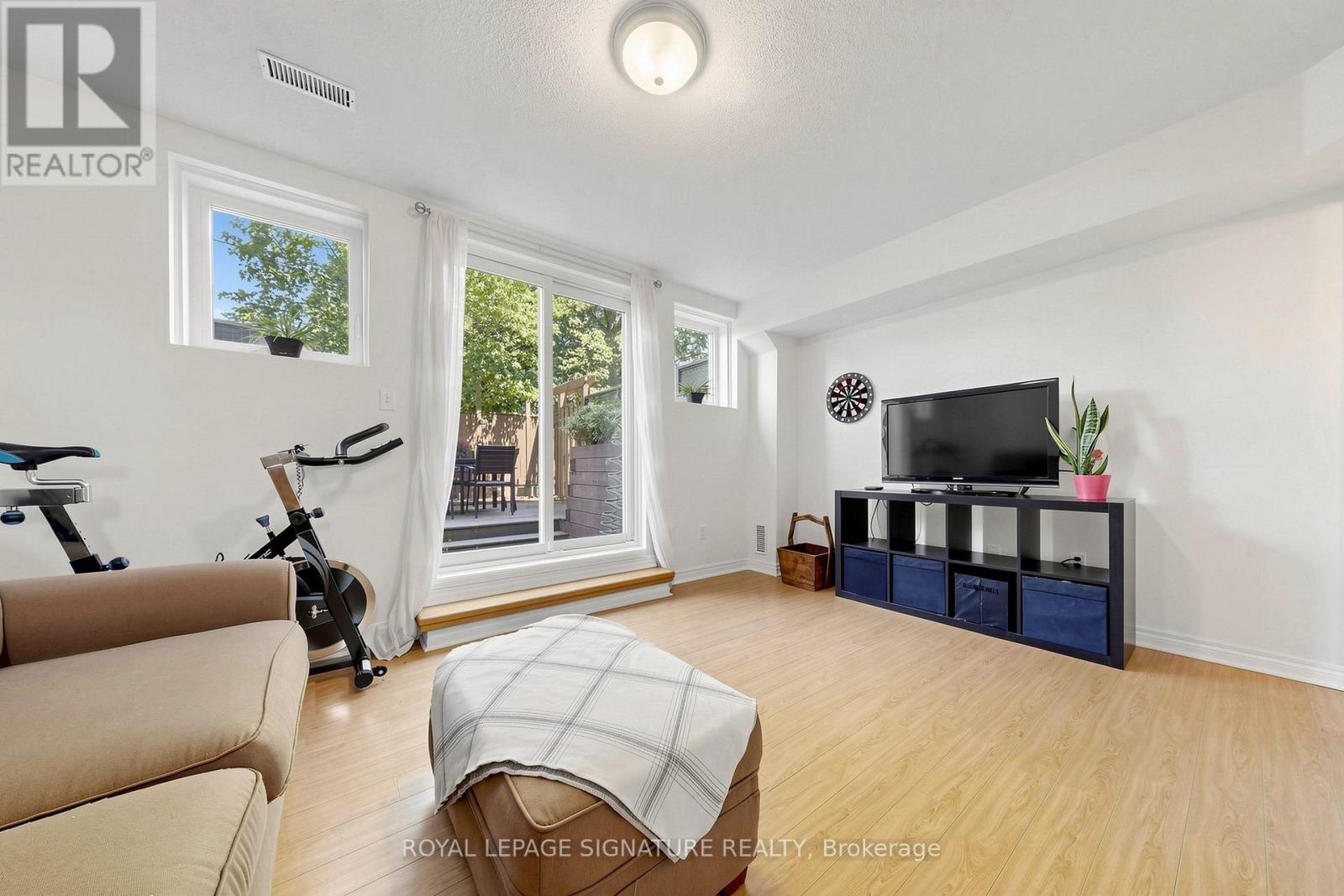 55 SAN REMO TERRACE - 32