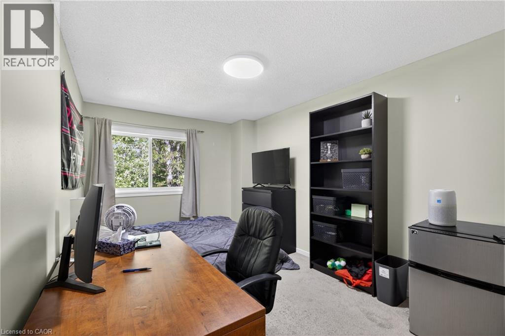 137 DOVERCLIFFE Road - 25