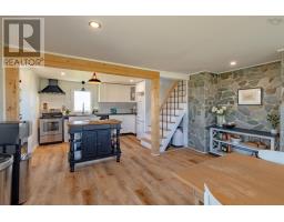 1837 Main Shore Road, Sandford, NS B5A5L1 Photo 12