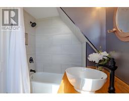 1837 Main Shore Road, Sandford, NS B5A5L1 Photo 22