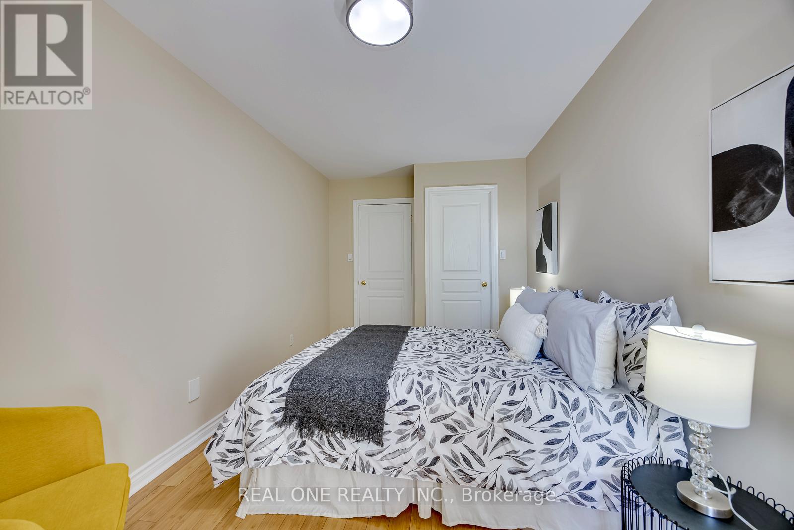 2363 PARKGLEN AVENUE - 35