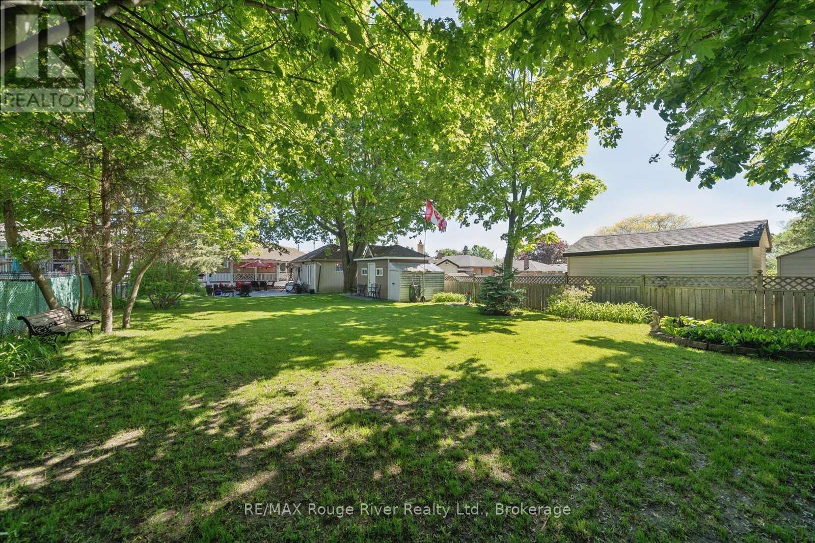 702 GILBERT STREET W - 49