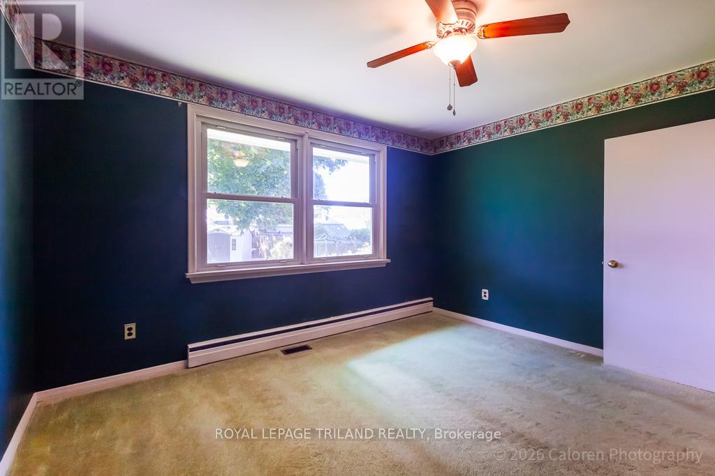 37 DENNIS AVENUE - 22