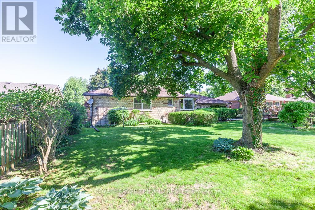37 DENNIS AVENUE - 40