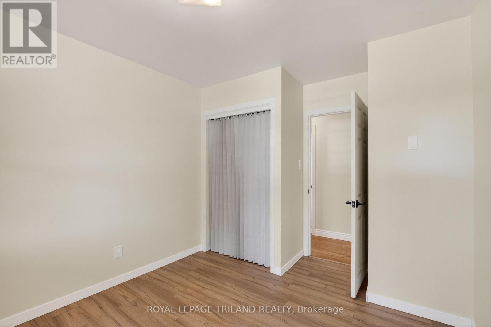 7 THOMPSON AVENUE - 19