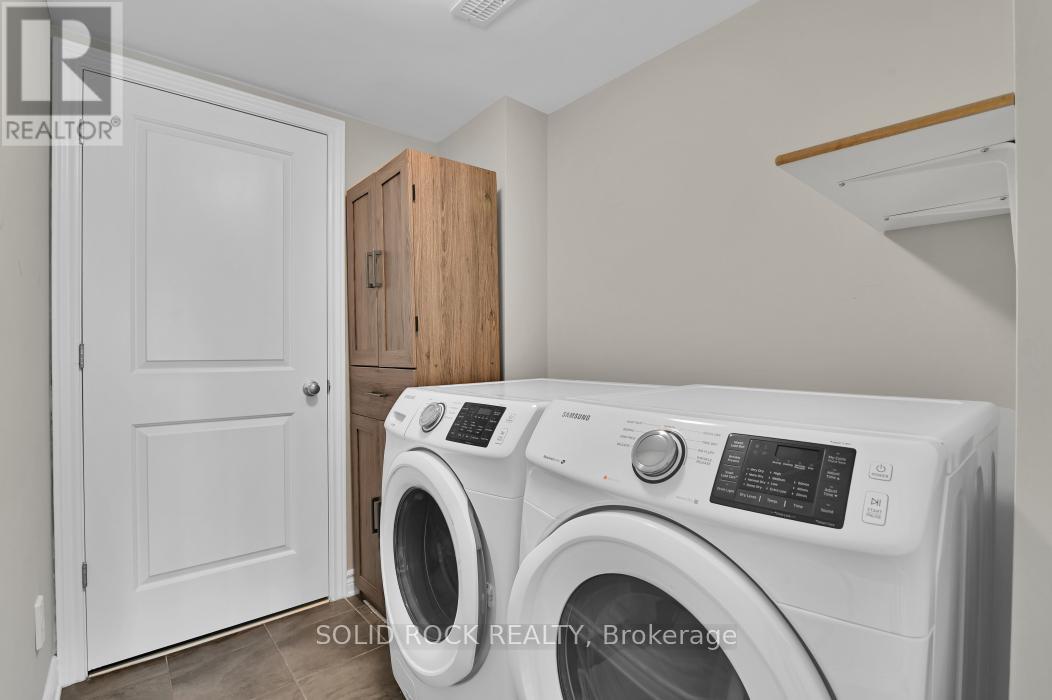 2 Bed, 3 Bath House for Rent in Ottawa – 532 TUNGSTEN TERRACE, Ottawa – MLS# X13226596 - Image 7