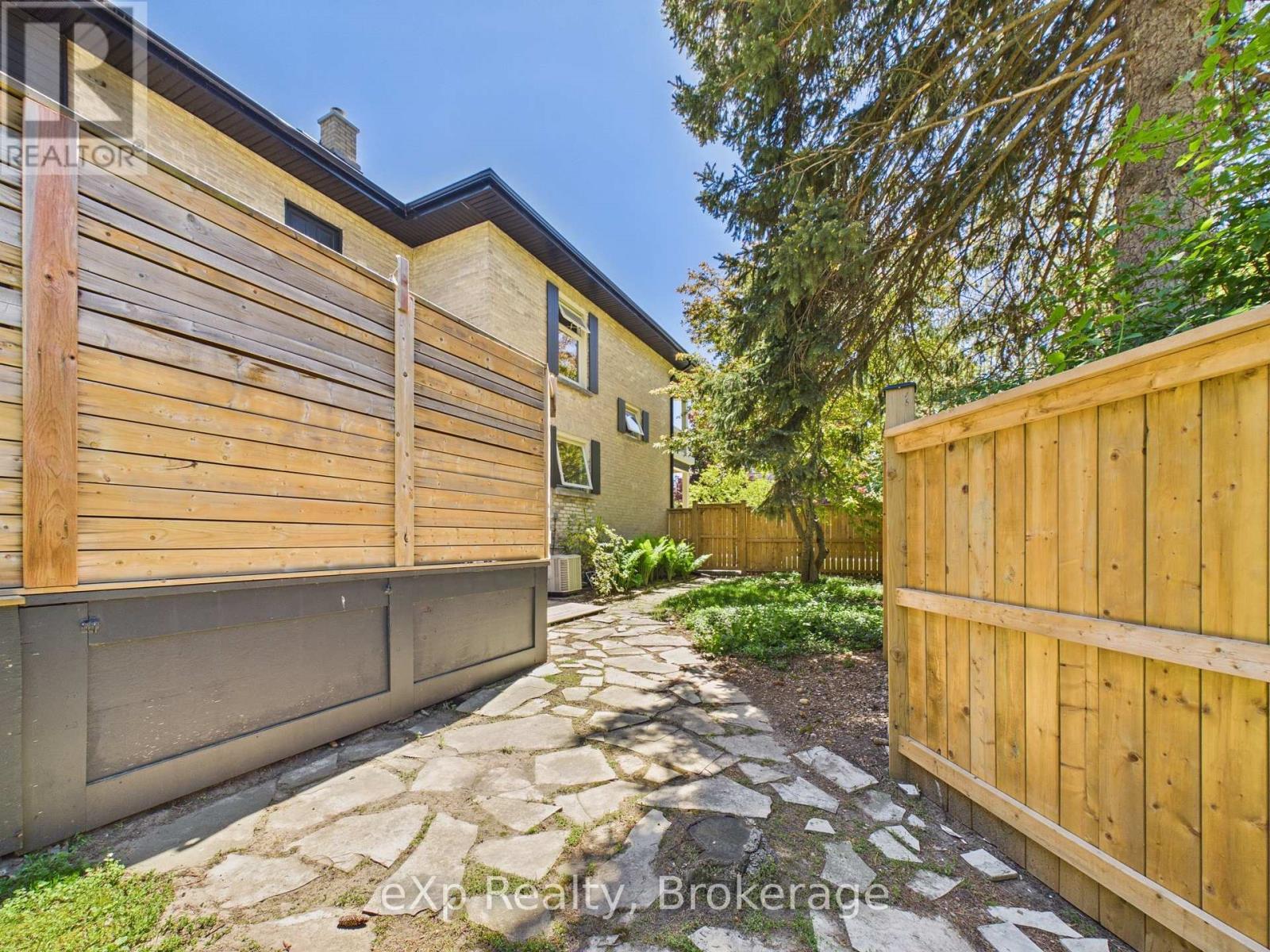 709 GREEN STREET - 12