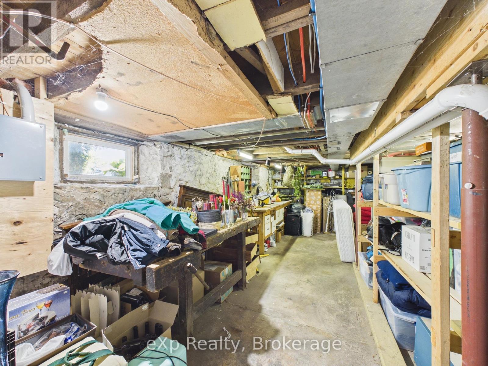 709 GREEN STREET - 42