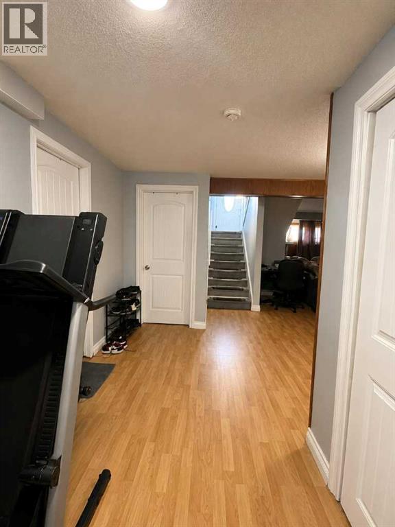 6479 68 Street NE - 17
