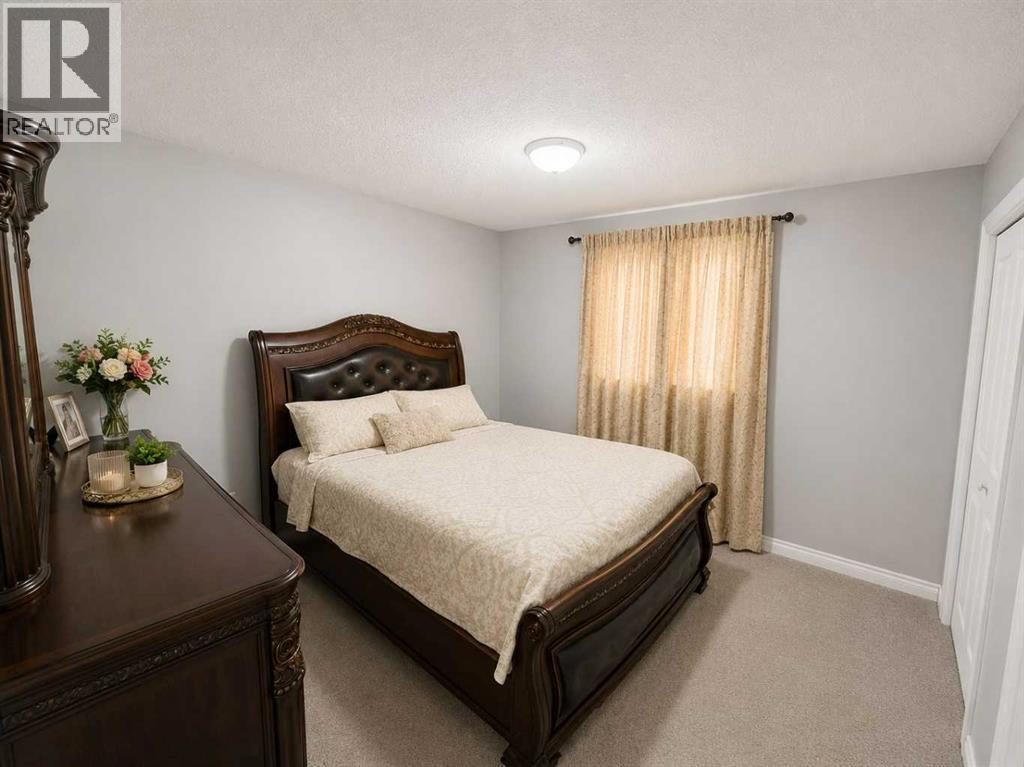 6479 68 Street NE - 9
