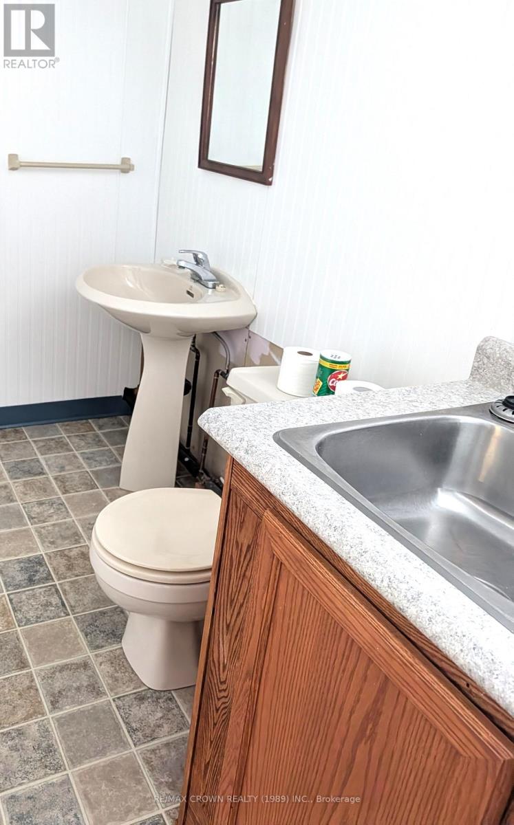 762 OUELLETTE ROAD - 35