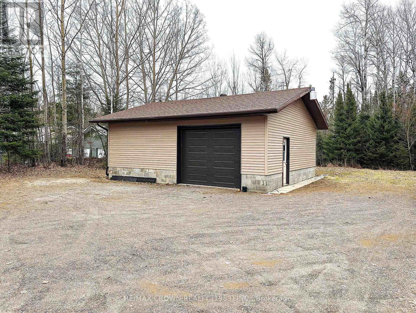 762 OUELLETTE ROAD - 8