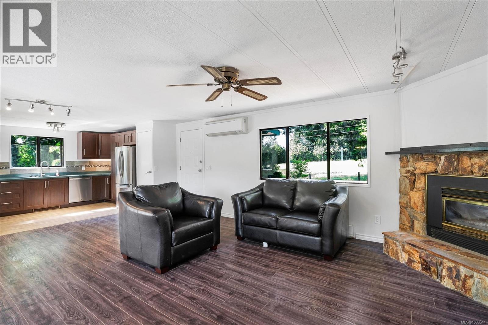 1105 Bourban Rd - 5