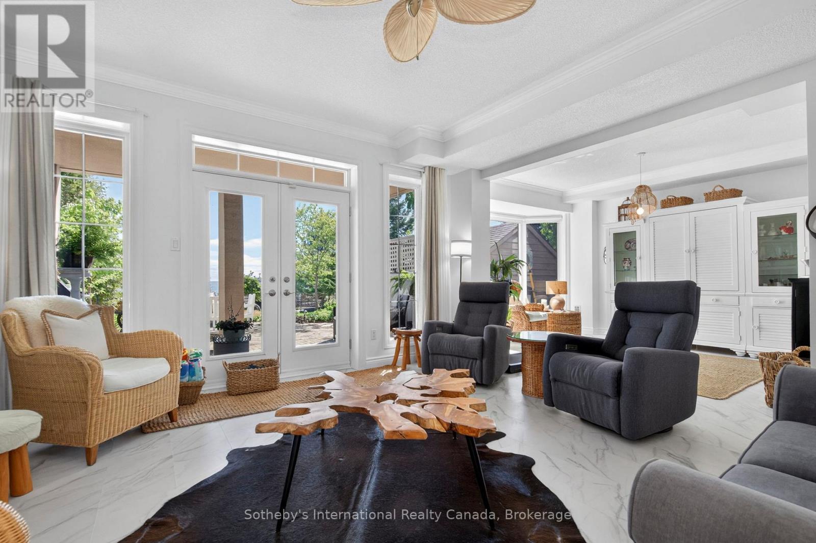 325 ABERDEEN BOULEVARD - 34