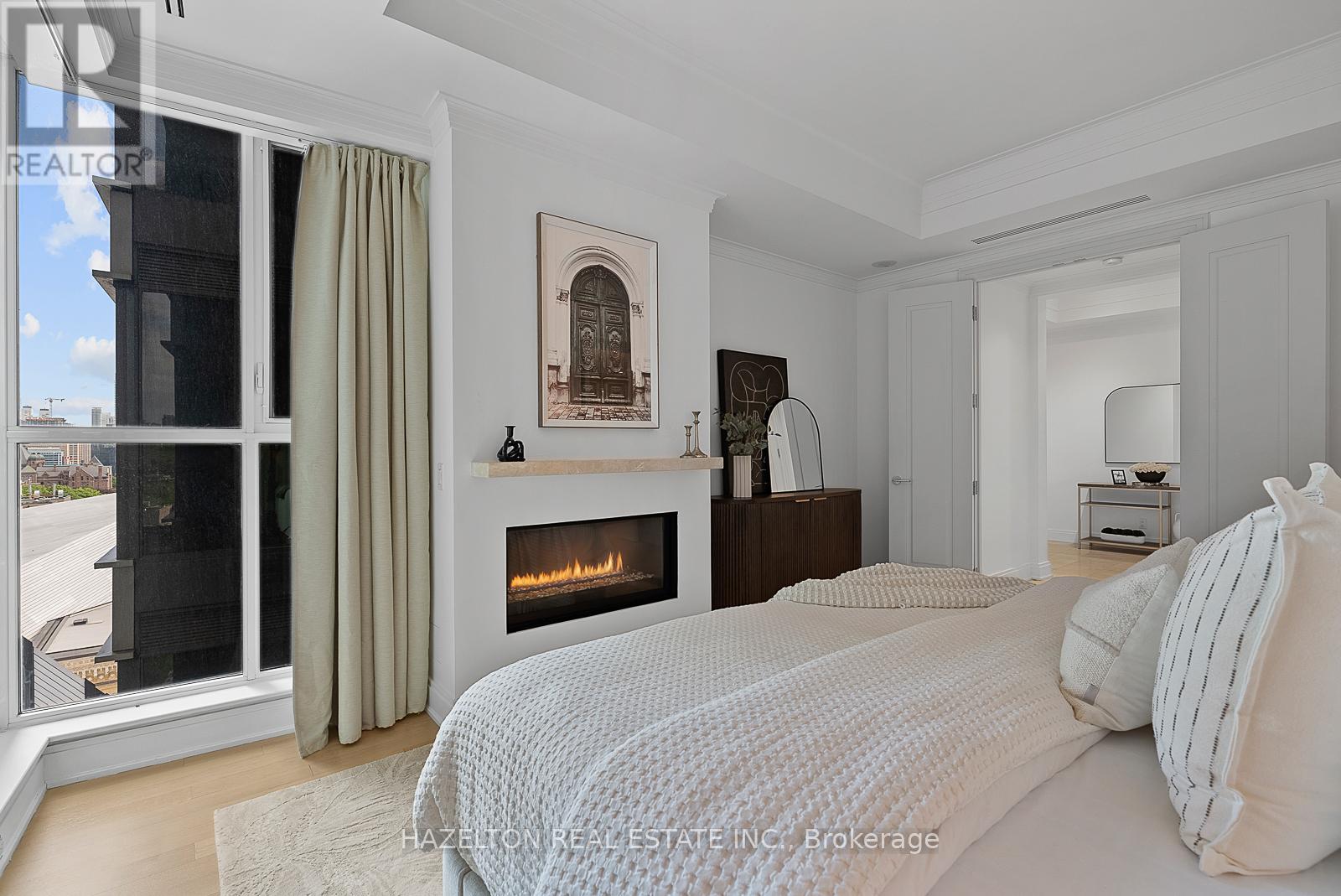 #1402 206 BLOOR STREET W - 23