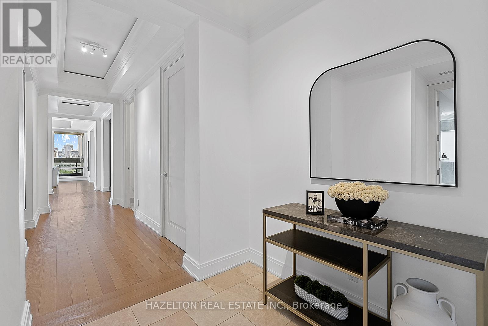 #1402 206 BLOOR STREET W - 32