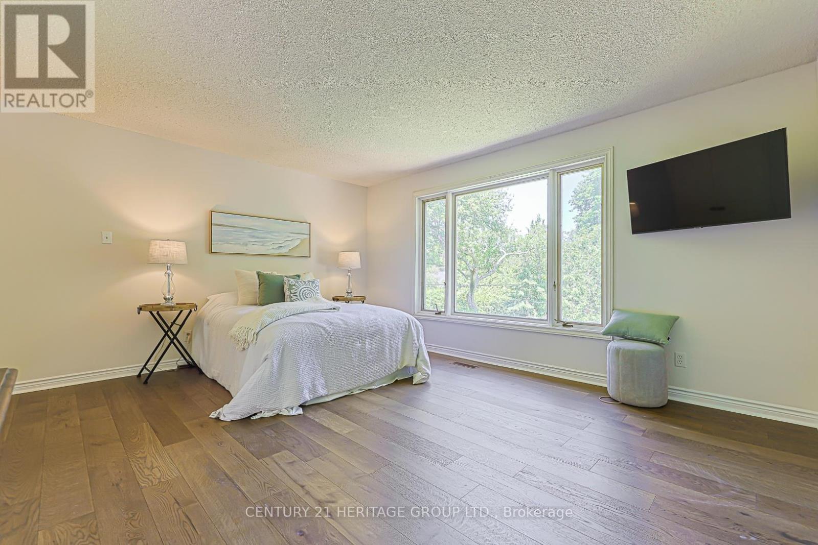 21 TRUXFORD ROAD - 25