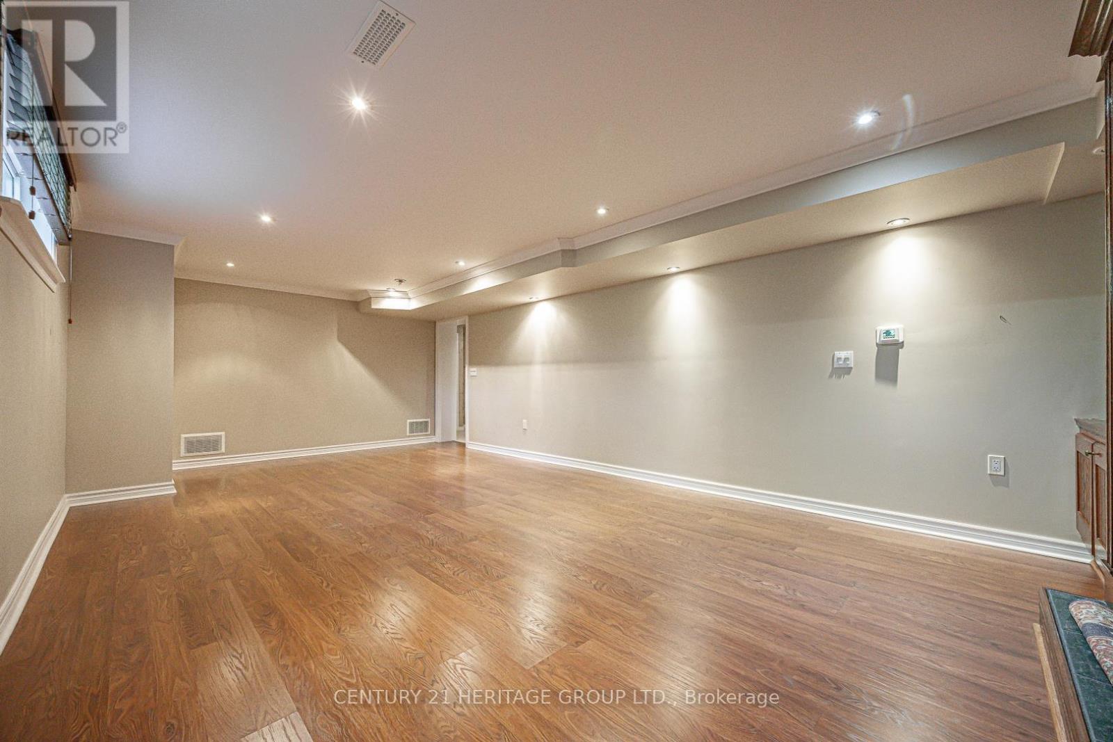 21 TRUXFORD ROAD - 32