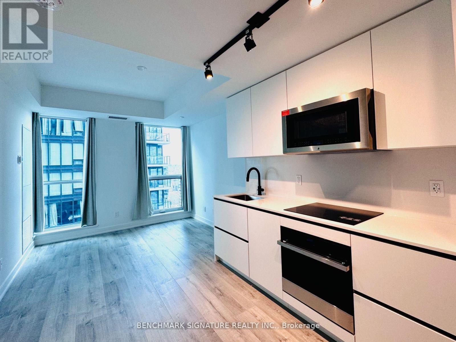 Listing photo of 3705 - 327 KING STREET W