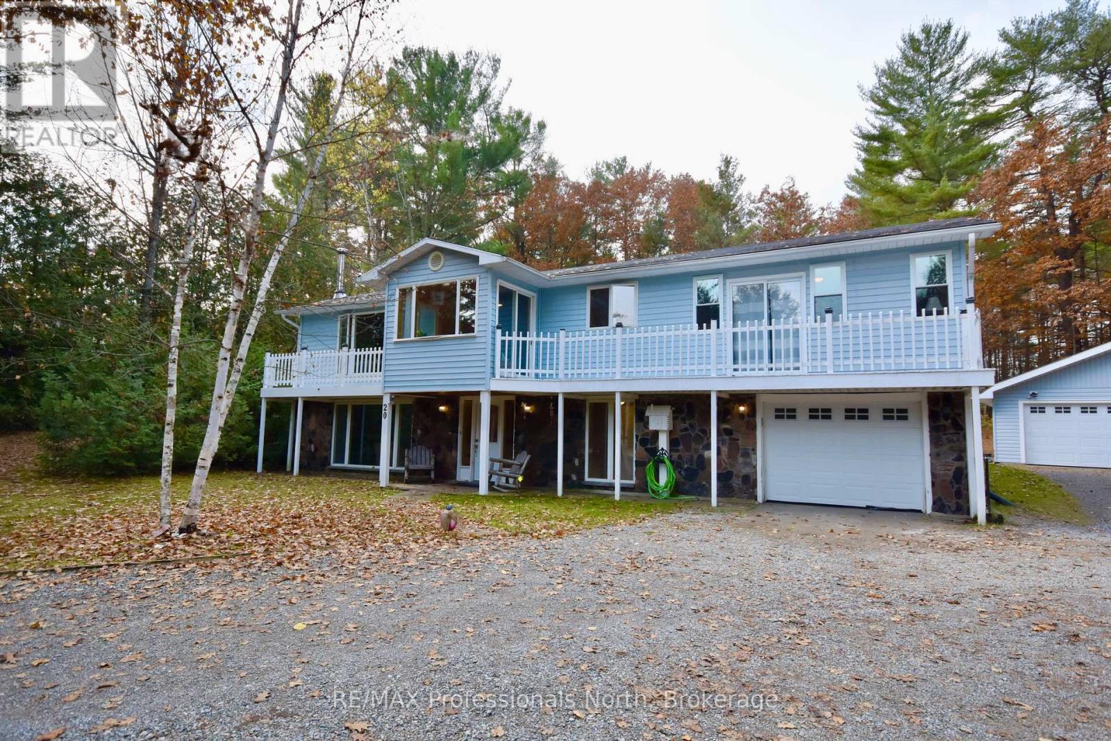 20 COULTER LANE - 5