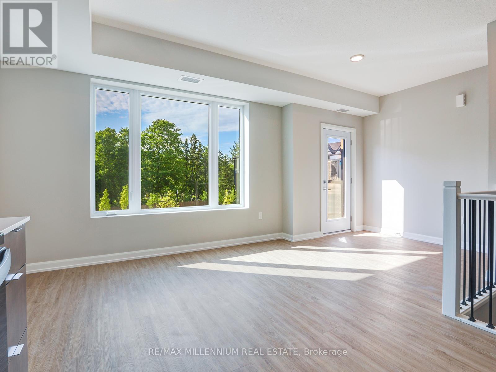#206 708 WOOLWICH STREET - 11