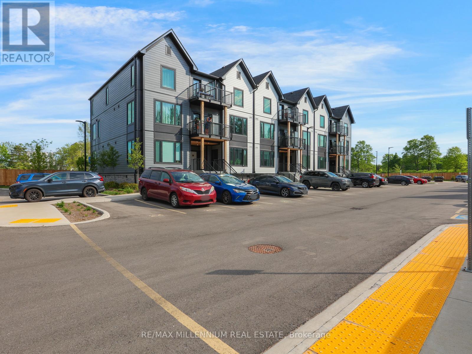 #206 708 WOOLWICH STREET - 2