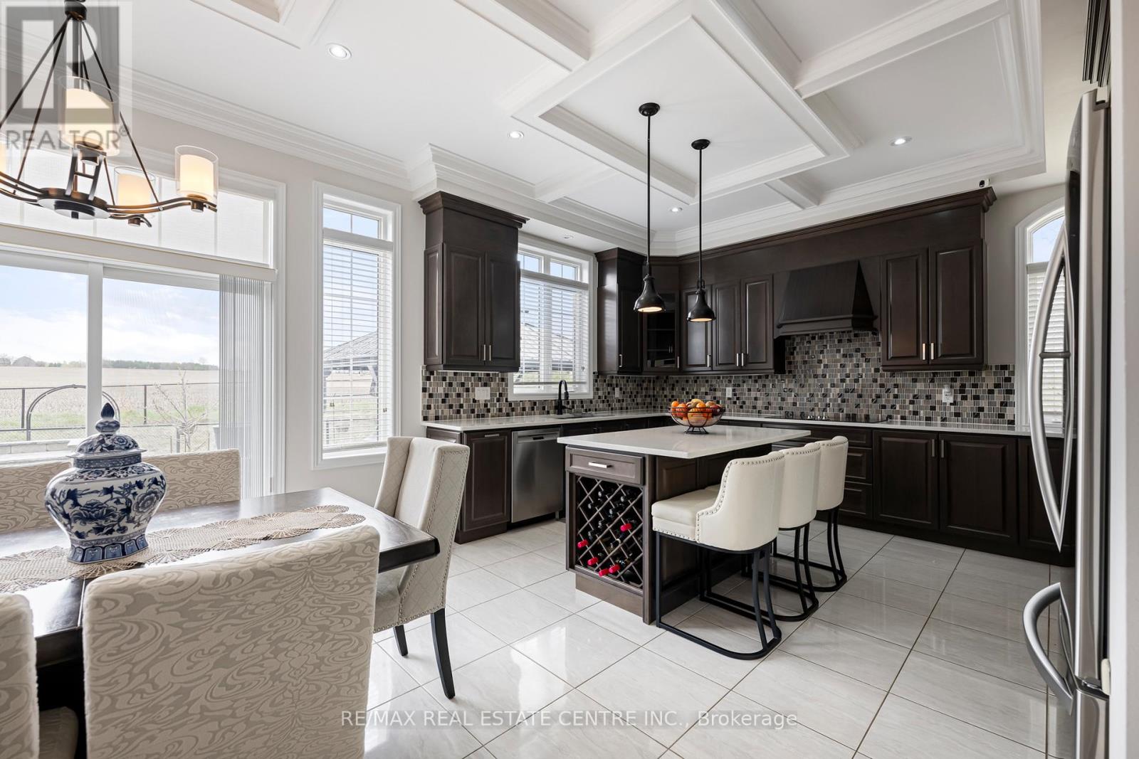 128 COPELAND CRESCENT - 10