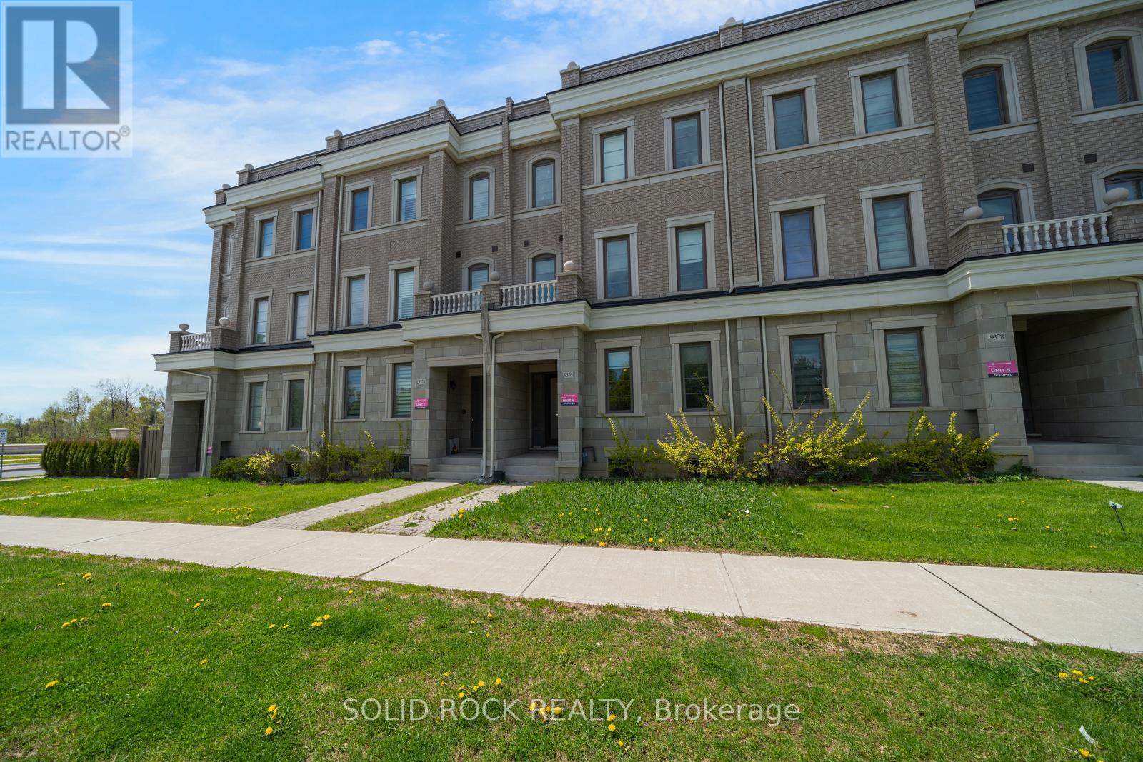 9376 BAYVIEW AVENUE - 2
