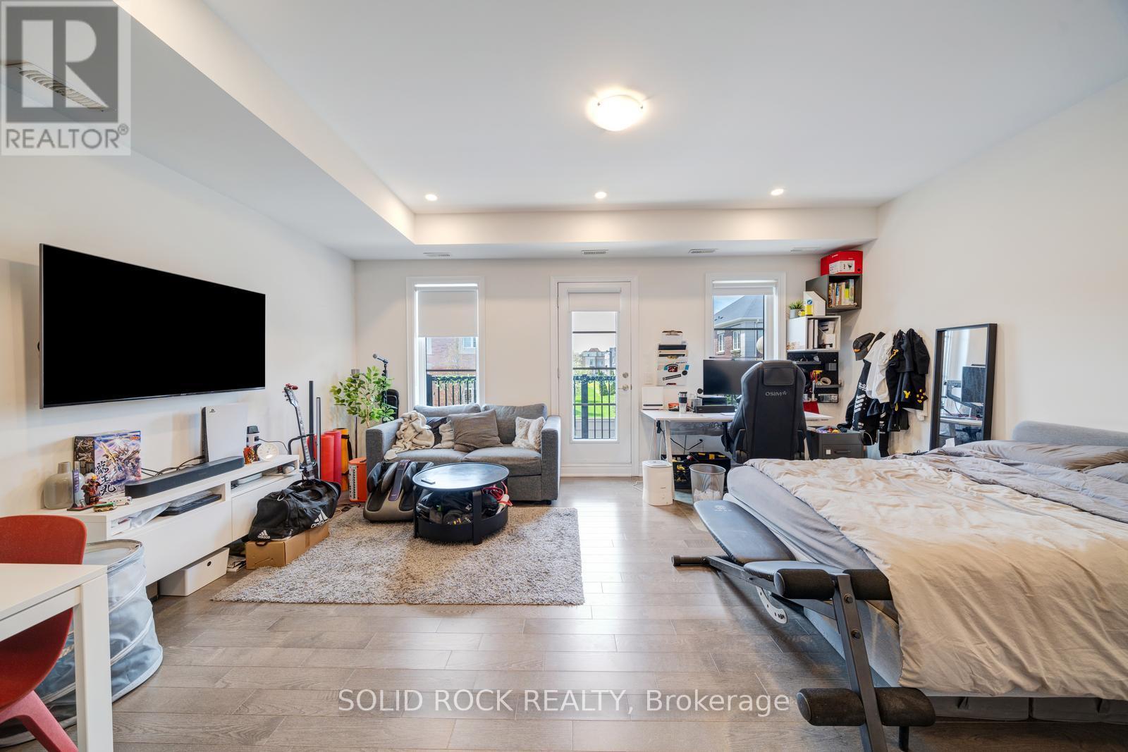 9376 BAYVIEW AVENUE - 27