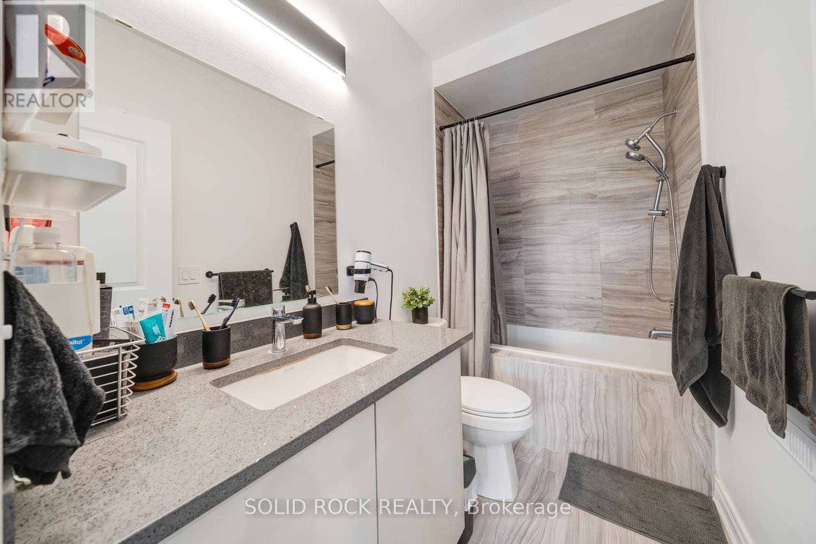 9376 BAYVIEW AVENUE - 33