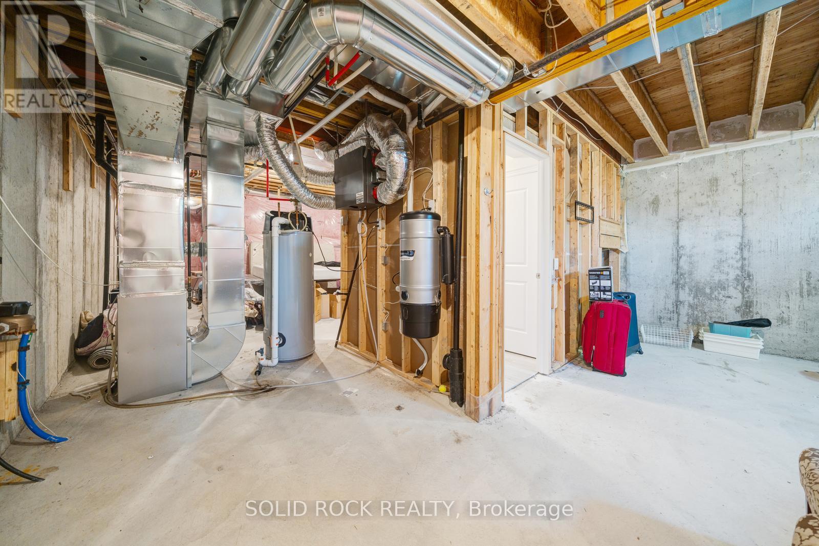 9376 BAYVIEW AVENUE - 34