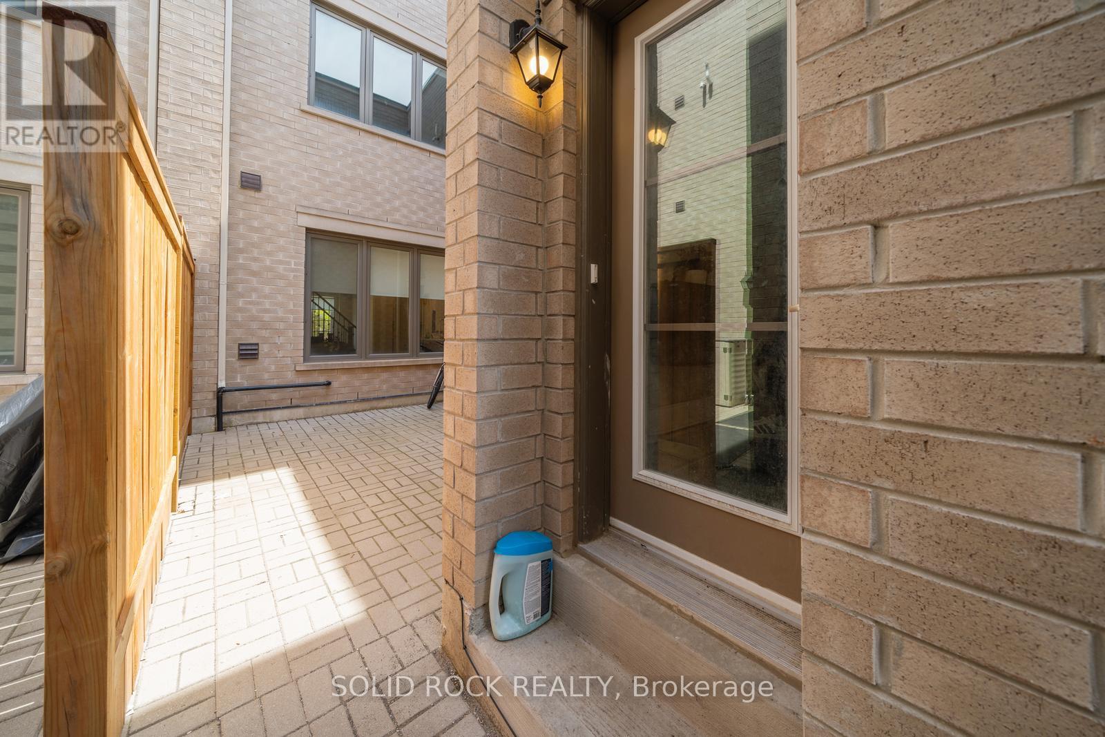 9376 BAYVIEW AVENUE - 37