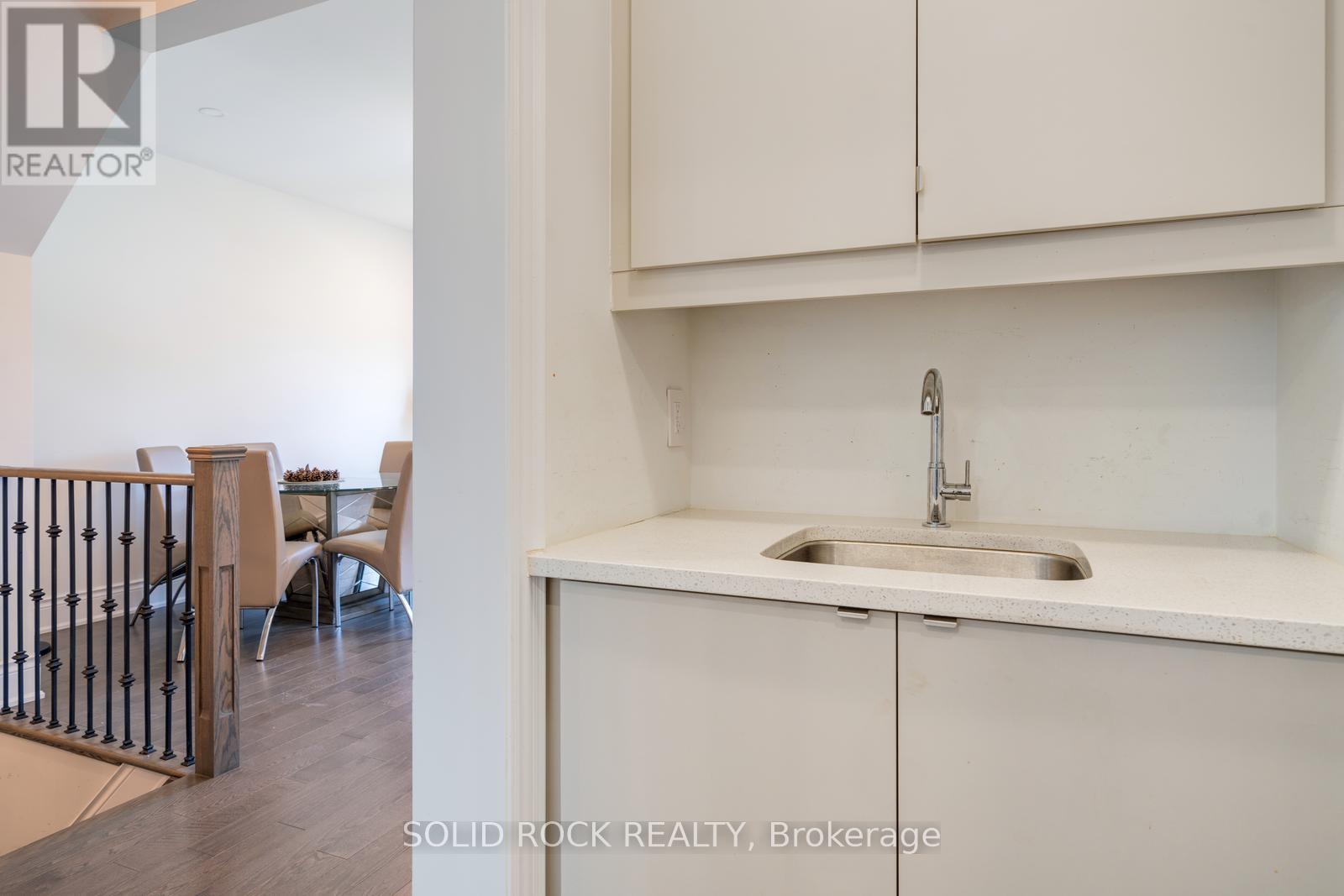 9376 BAYVIEW AVENUE - 8