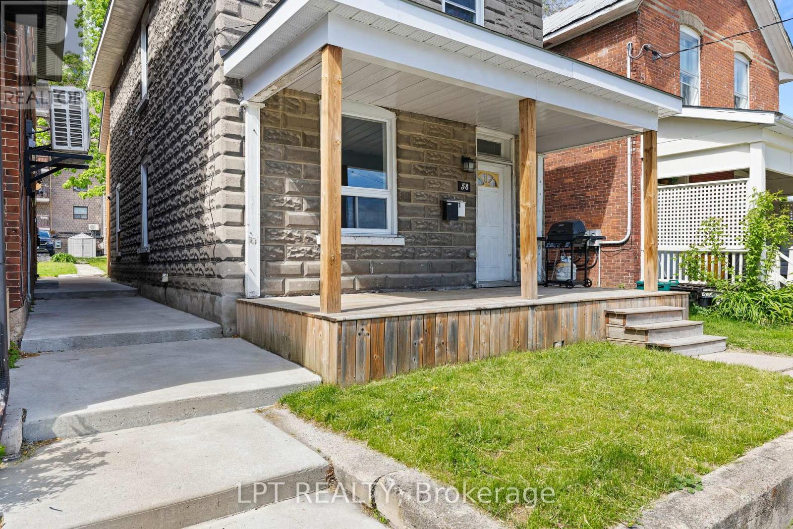 58 NOTTAWASAGA STREET - 2