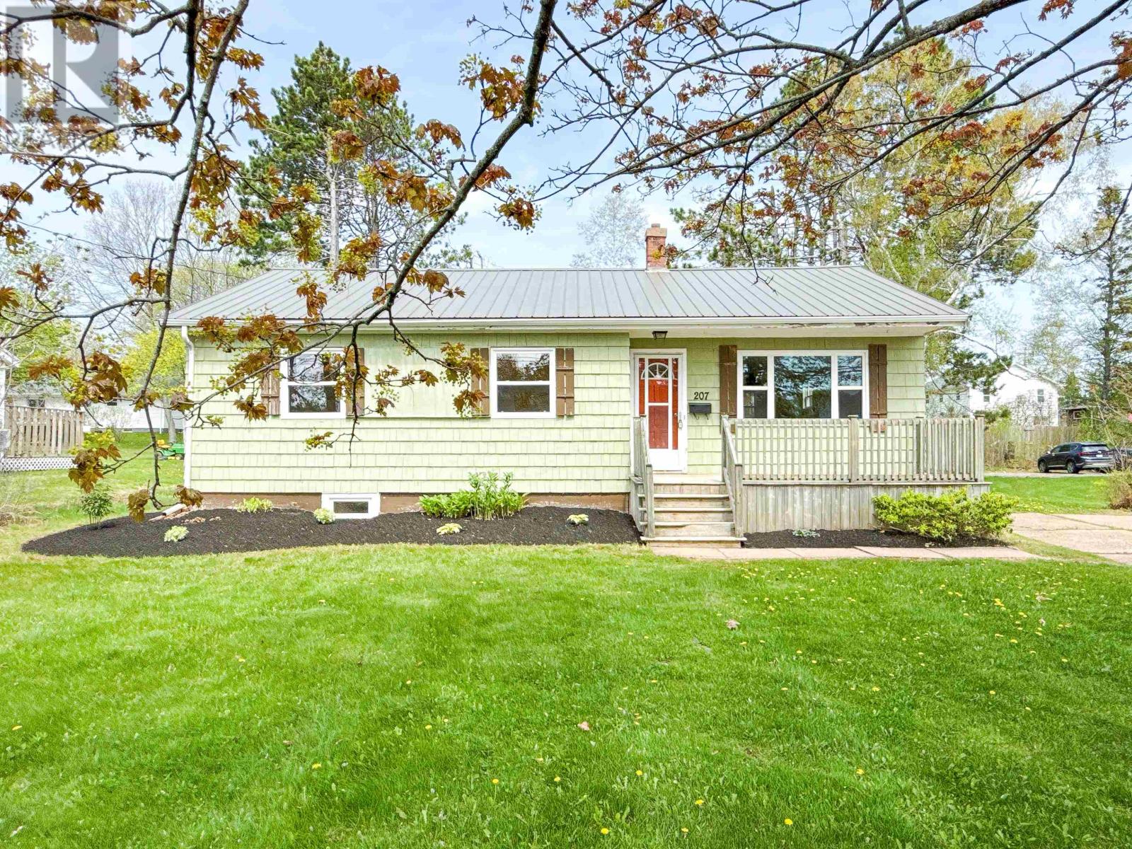207 Belvedere Avenue - 25