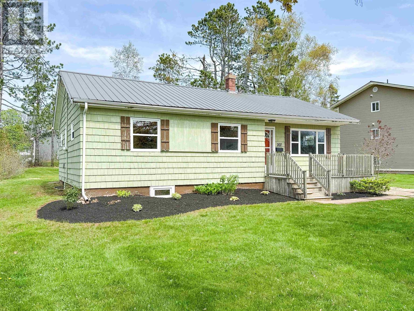 207 Belvedere Avenue - 26