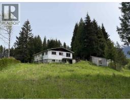 3679 Krumm Avenue, Thornhill, BC V8G4Y2 Photo 40
