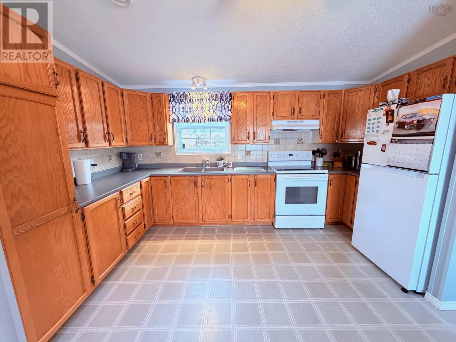 Property 4 of 18 of 44 Clairmount Avenue