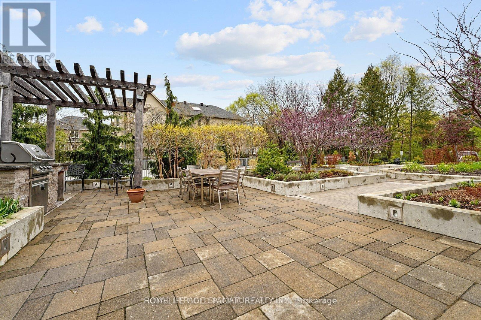 #907 5 KENNETH AVENUE - 28