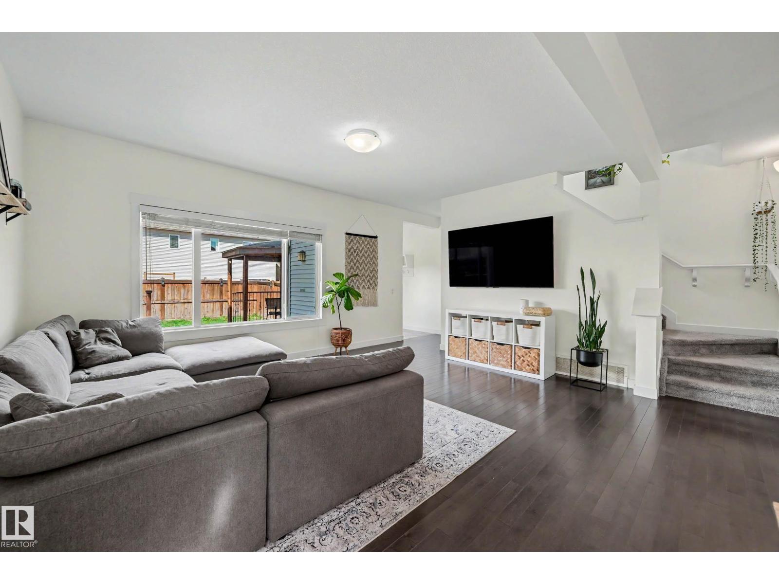 16744 64 ST NW - 12