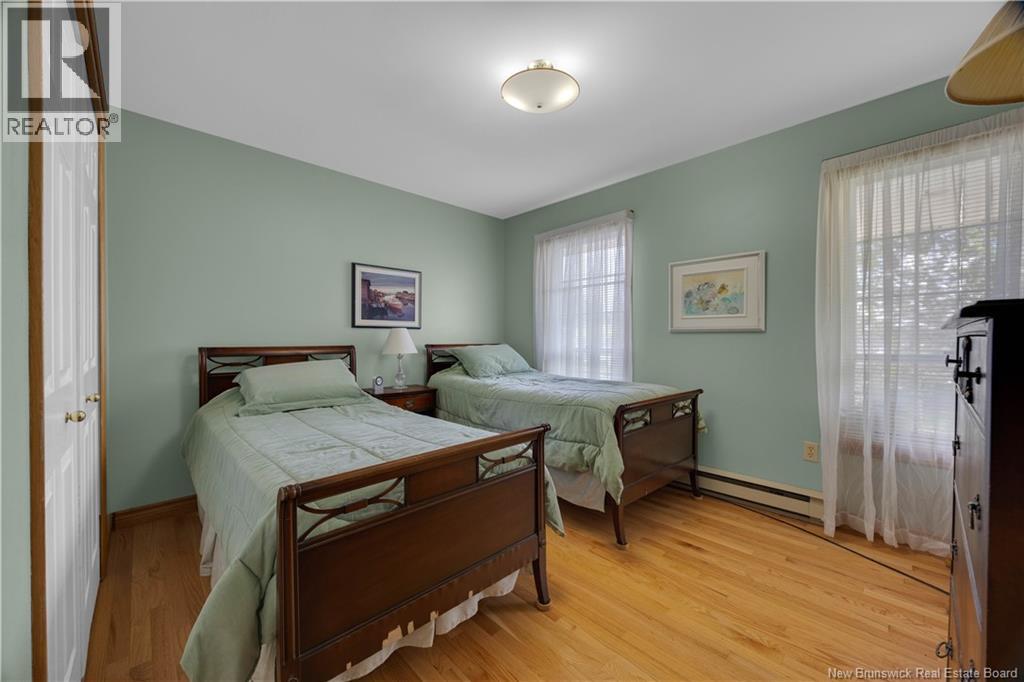 11 Evergreen Park Drive - 24
