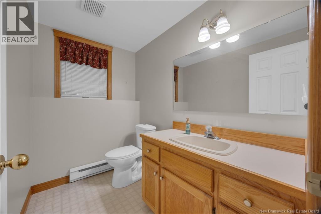 11 Evergreen Park Drive - 28