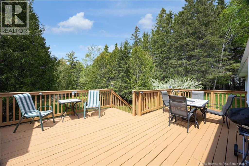 11 Evergreen Park Drive - 34