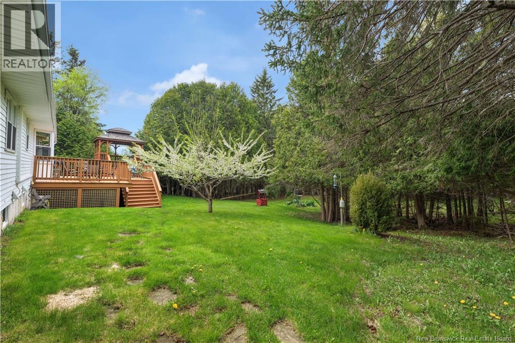 11 Evergreen Park Drive - 36