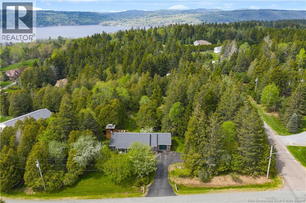11 Evergreen Park Drive