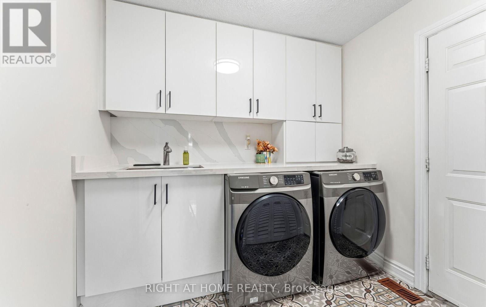 1665 ASGARD DRIVE - 18