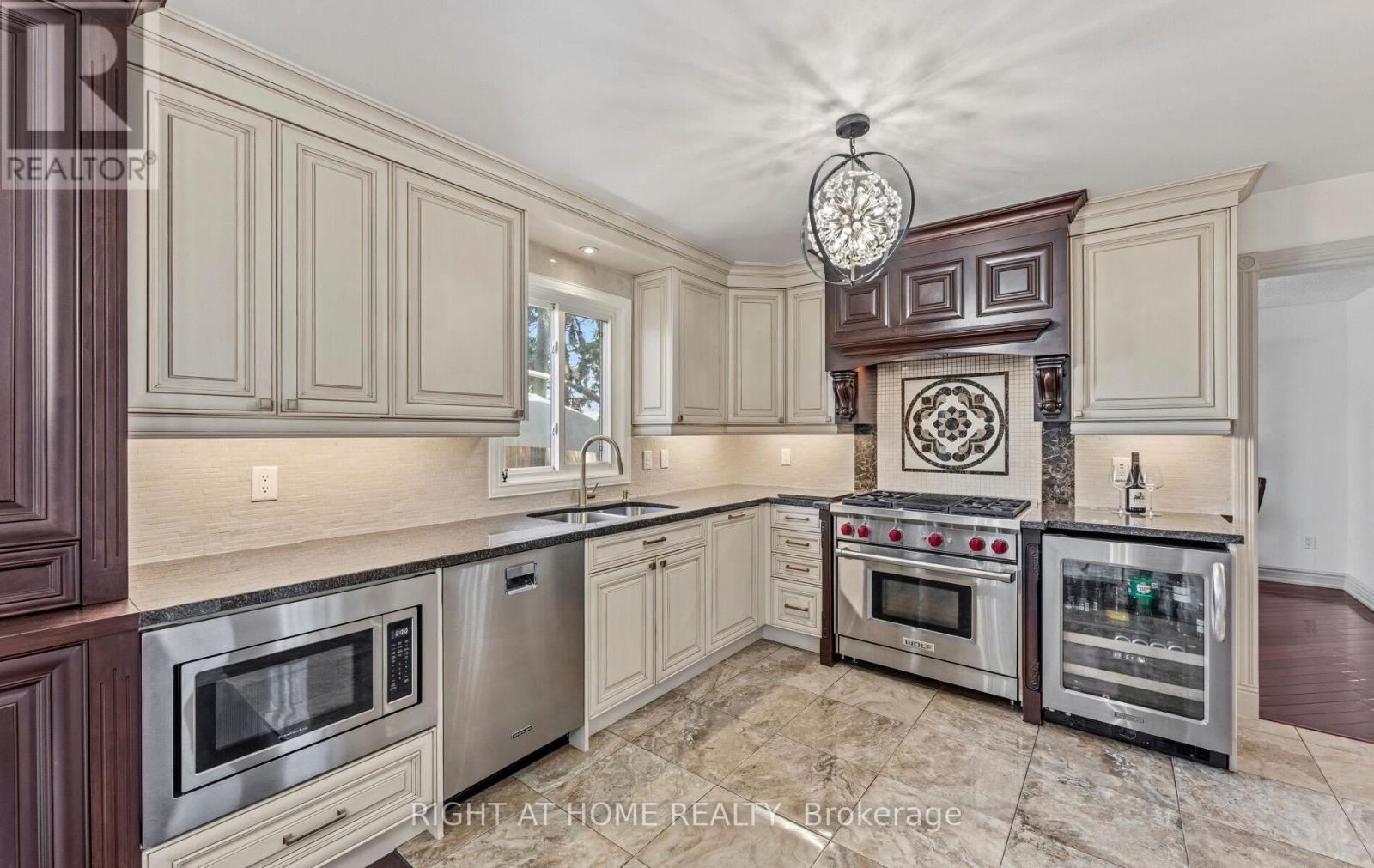 1665 ASGARD DRIVE - 13