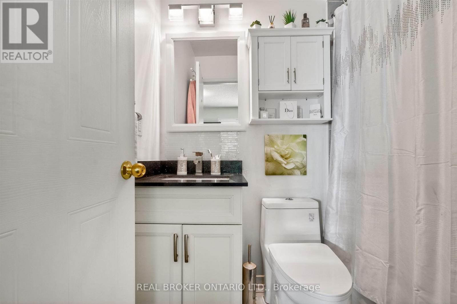 #102 86 JOYMAR DRIVE - 22