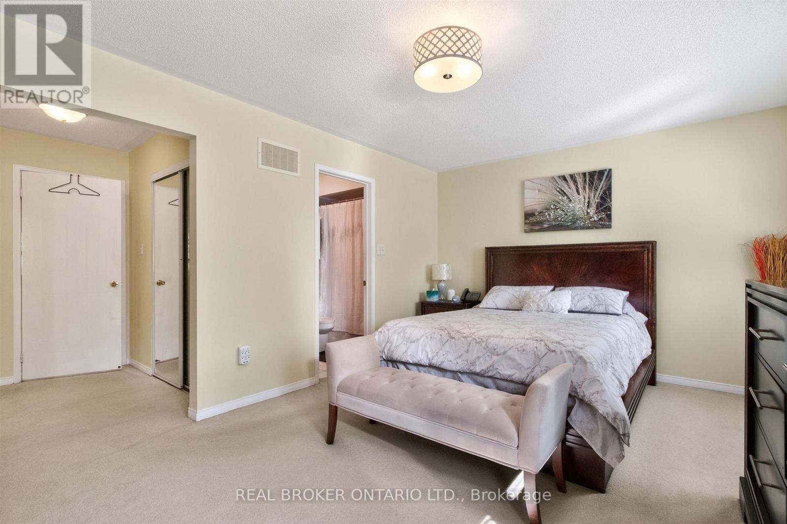 #102 86 JOYMAR DRIVE - 20